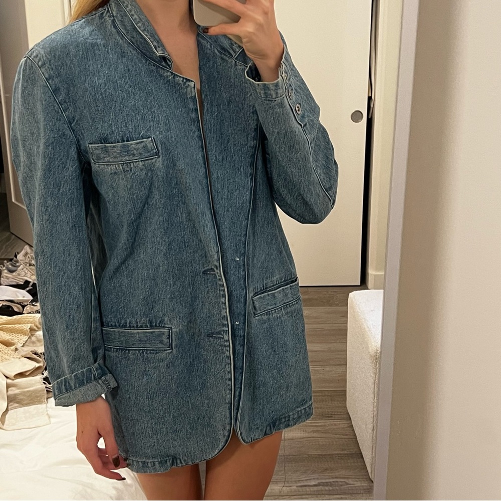 Vintage international male denim jacket size small